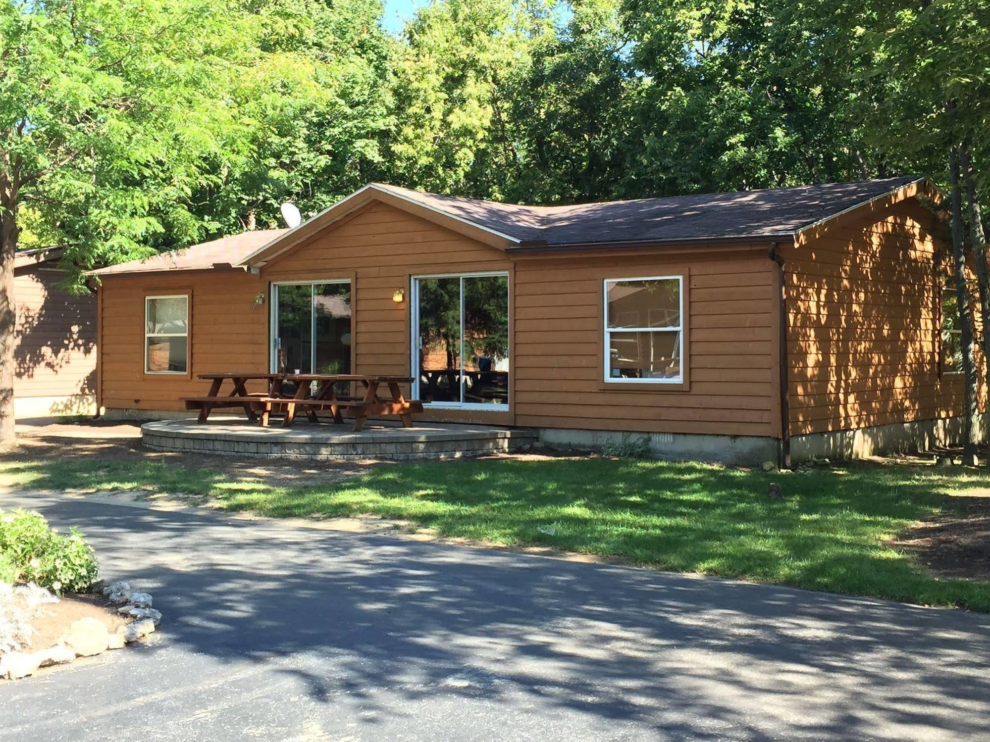 Island Club Rentals Put-in-Bay Exterior photo